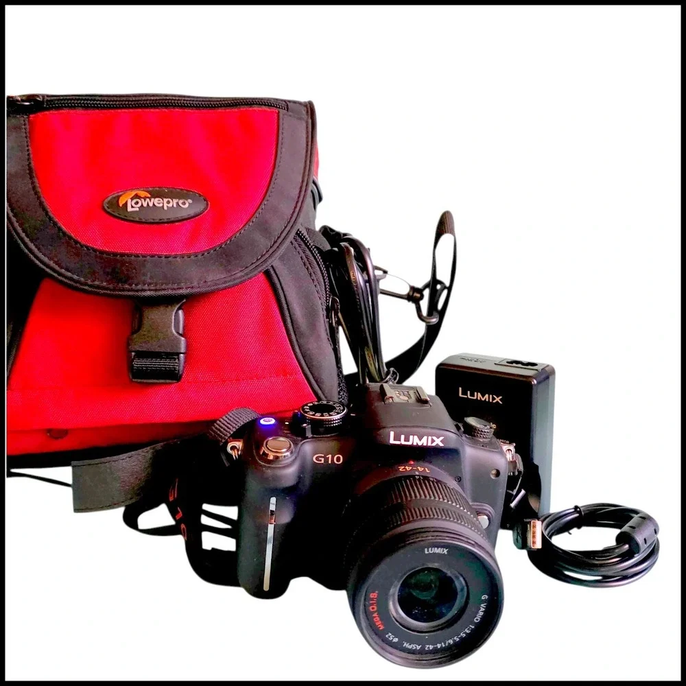 Panasonic‎ G10 Mirrorless Camera 12.1MP with 14-42mm Lens Charger 16GB SD Card